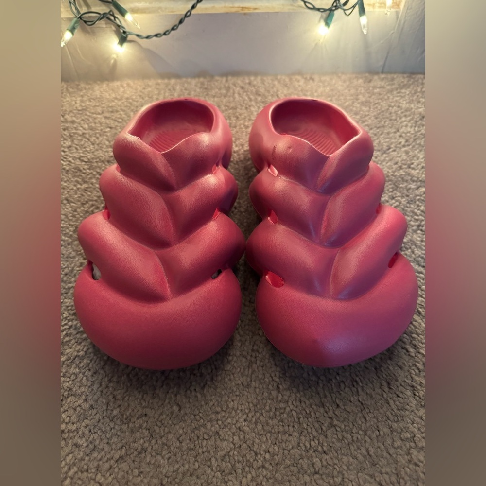 Callie Lives Cloud Slip-On's